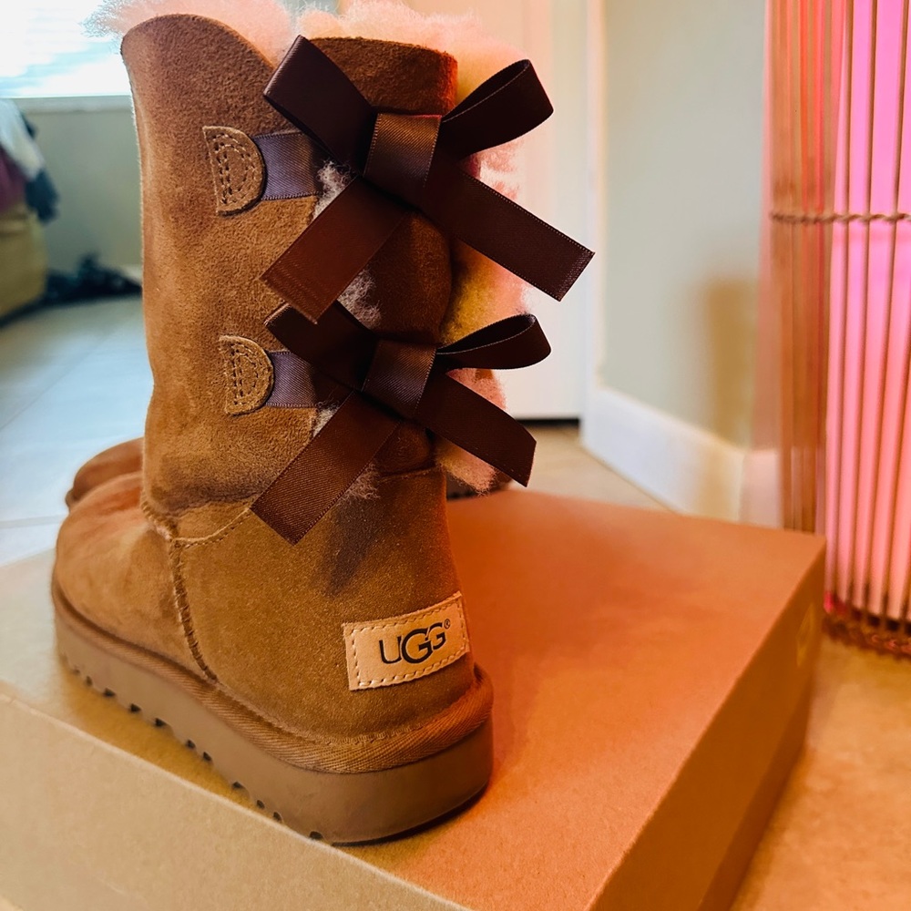 UGG Bailey Bow II